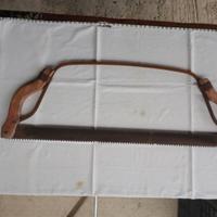 Sega manuale antica ad arco