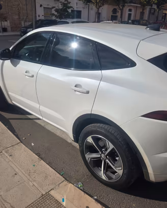 Jaguar E-Pace R-Dynamic SE