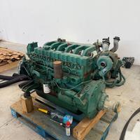 Coppia Volvo Penta AD40, piastre e piedi DP 290