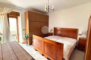 CASA SEMINDIPENDENTE A BRENO