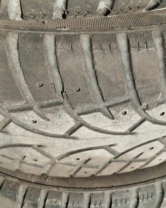 Pneumatici invernali 195/60R16C 99/97T 