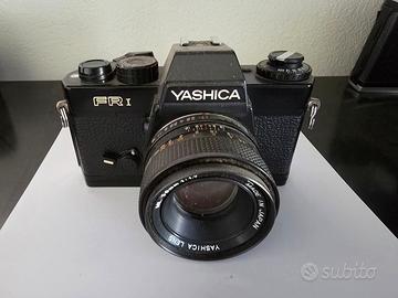 Lotto Yashica con lenti (vedi foto)