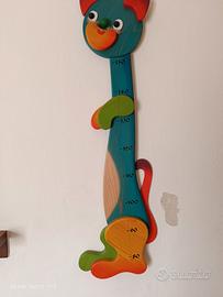 metro da parete in legno gatto