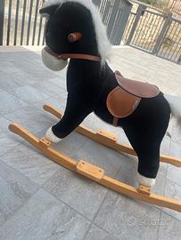 Cavalluccio a dondolo