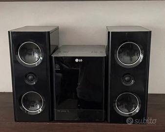 Mini Hi-Fi LG FB163 con telecomando