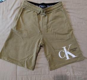 Bermuda verde CK in felpa 