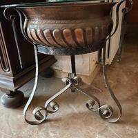 Braciere in rame e tripode in ferro battuto