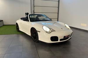 Porsche Carrera 4S 911 (996)