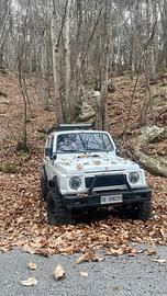 Suzuki Samurai deluxe anno 1992