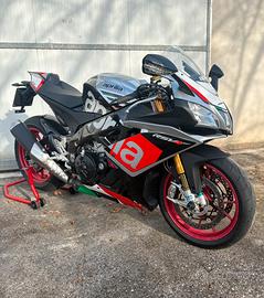 Aprilia RSV4 RF 2016