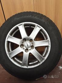 cerchi e pneumatici invernali 235 65 R17 GOODYEAR 