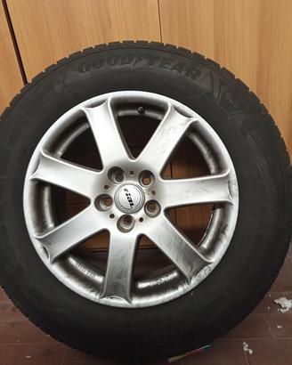 cerchi e pneumatici invernali 235 65 R17 GOODYEAR 