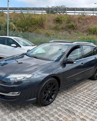 Renault Laguna 2.0 dCi 150CV SporTour 4Control ESM