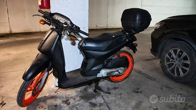 Honda SH 50 Fifty - Con Bauletto e Parabrezza - Do