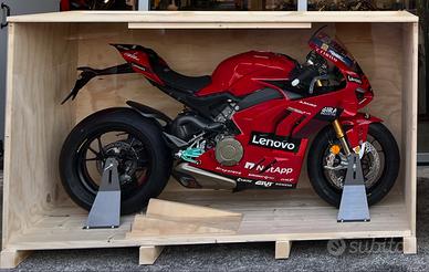 Ducati Panigale V4 Champion Replica Pecco Bagnaia