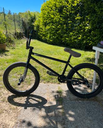 Bmx assemblata