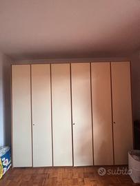 Armadio classico in legno