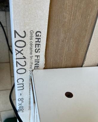 Pavimento 20x120 gres porcellanato 0,9cm