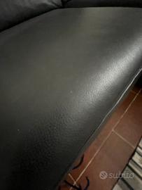 Divano in pura pelle nero con penisola