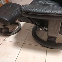Consul (M) stress less Poltrona con Pouf