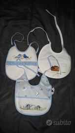 Bavaglini ricamati a mano