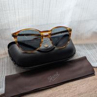 Occhiali da sole Persol PO3152S con lenti blu