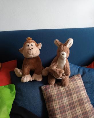 Pupazzi scimmia e canguro 