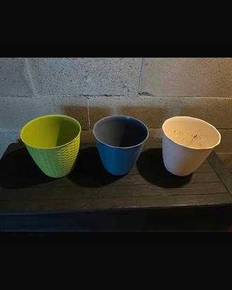 Nr 3 vasi 24 cm plastica colorati