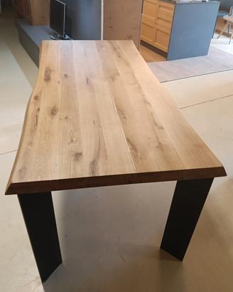 Tavolo Rovere Massello Nodato 180x90 bordo vivo