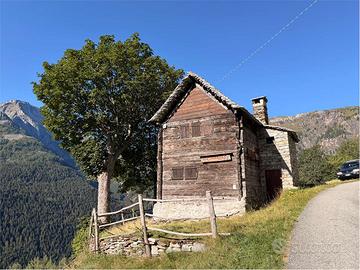 AUTENTICA CASA WALSER DEL '700 NEL CUORE DELLE ALP