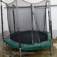 trampolino per bambini da esterno