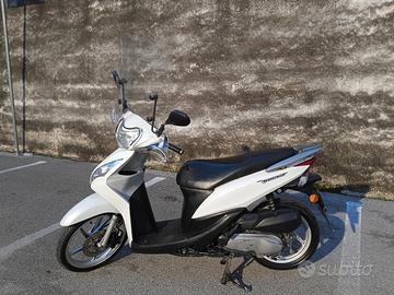 Honda scooter 50cc. P. TRATT