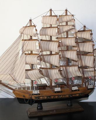 Modellino veliero in legno