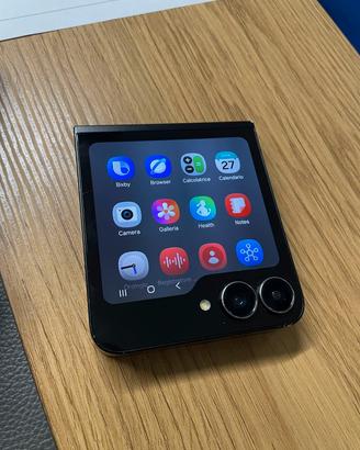 Samsung Galaxy Flip 7