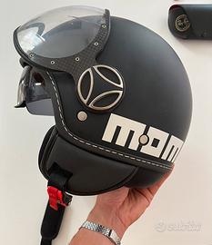 Casco Momo design