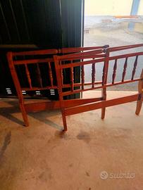 mobile in legno di noce