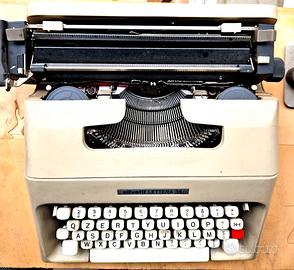 macchina da scrivere Olivetti lettera 35 i