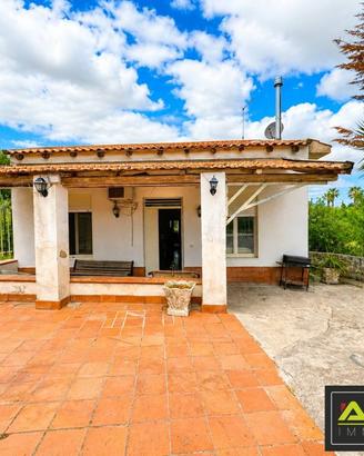 Villa di 840 m² con 4 locali a Canicattì