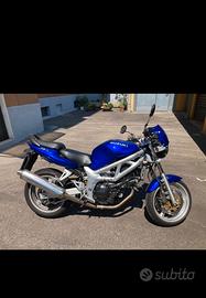 Moto suzuki SV650