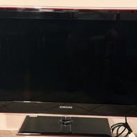 Samsung UE32B7000 FullHD con tutti gli accessori.