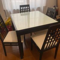 Tavolo quadrato vetro +4 sedie