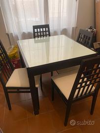 Tavolo quadrato vetro +4 sedie