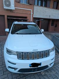 Jeep Grand Cherokee Summit