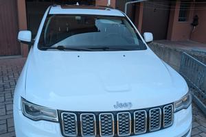 Jeep Grand Cherokee Summit