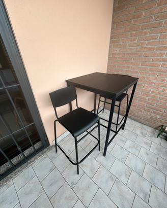 Tavolo e 2 sgabelli bar Ikea