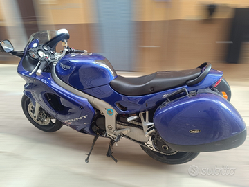 Triumph sprint 955 st