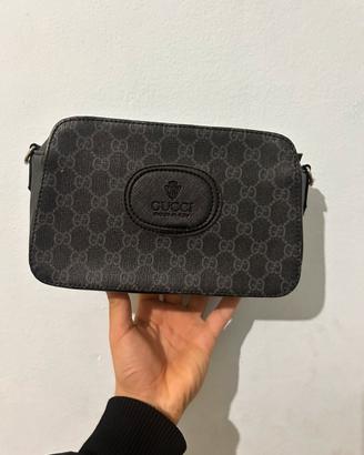 pochette/sacoche