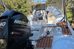 GOMMONE TECNO 550 motore 40 cv