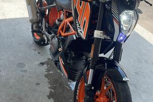 Ktm duke 390 ABS anno 2016