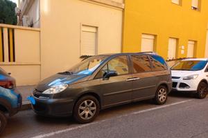 Peugeot 807